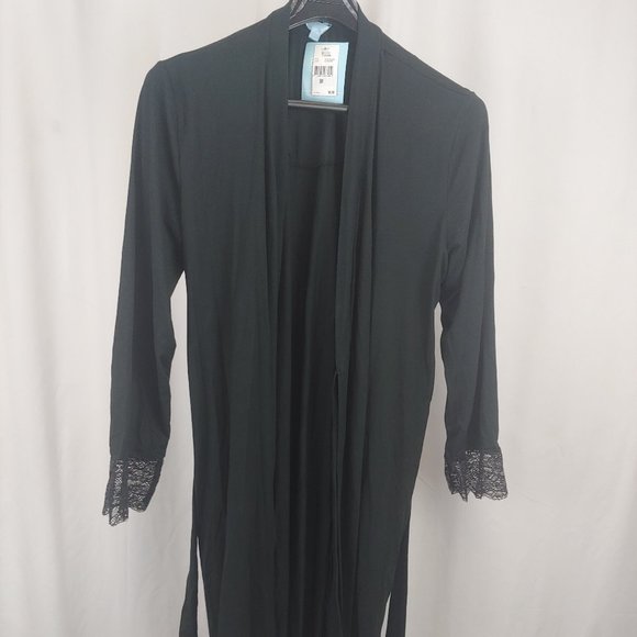 Emily and Jane - Lace-Trimmed Printed Robe, Medium, Black - Picture 4 of 6